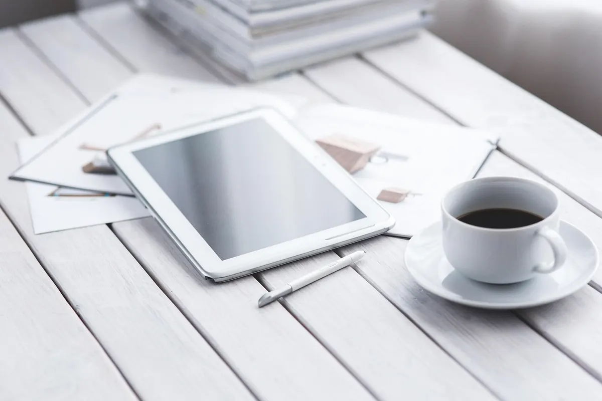 Paper Sketching vs Digital Wireframing: Which Suits Your UX Project?